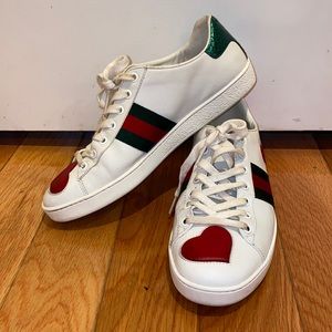 Gucci Sneakers 100% authentic size 38 1/2